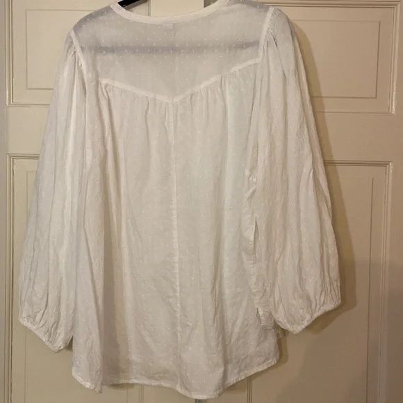 Old Navy, size XXL, white puffy sleeve blouse - Picture 4 of 5